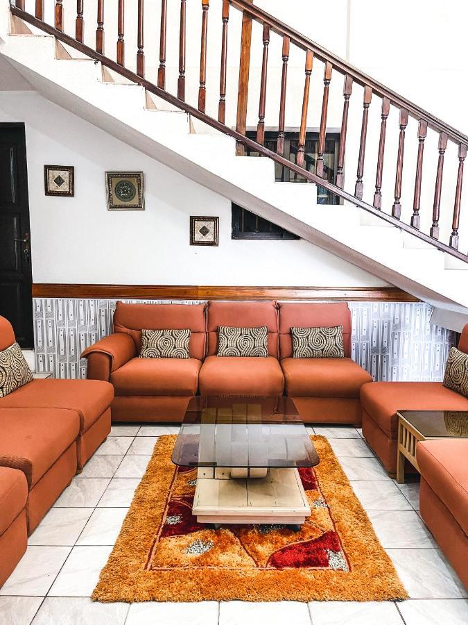 Hill View Hotel Mccarthy Hills Botianaw Bagian luar foto