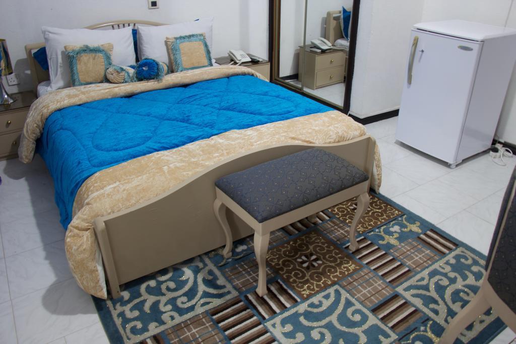 Hill View Hotel Mccarthy Hills Botianaw Bagian luar foto