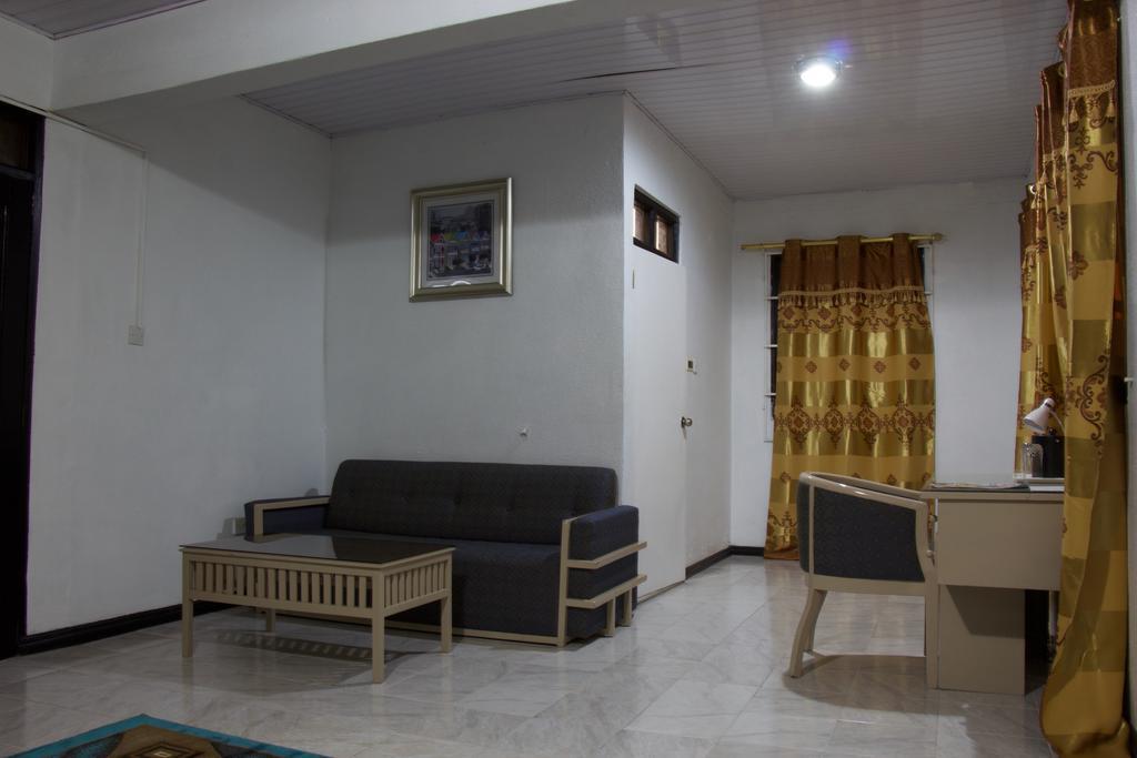 Hill View Hotel Mccarthy Hills Botianaw Bagian luar foto