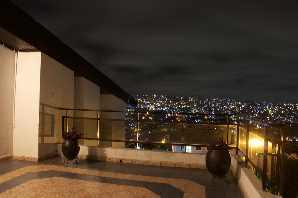 Hill View Hotel Mccarthy Hills Botianaw Bagian luar foto
